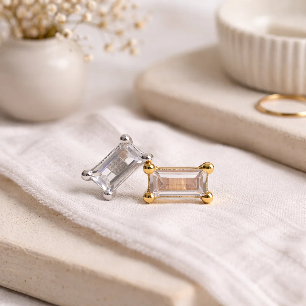 Carly Stud Earring in Gold - Image 2
