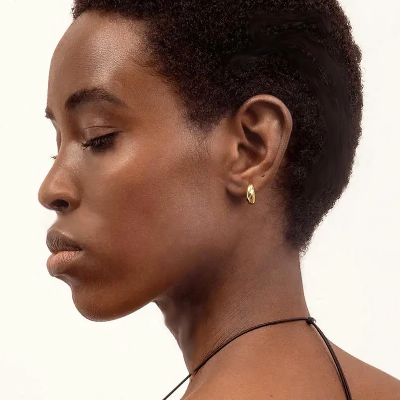 Corinna Hoop Earrings in Gold - Image 2