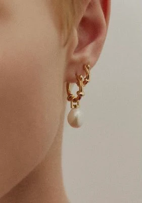 Hazel Hoop Earrings in Silver - Image 3