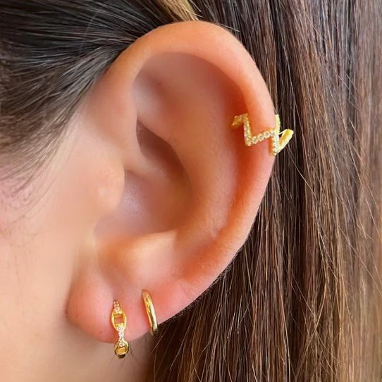Isabel Ear Cuff in Gold - Image 4