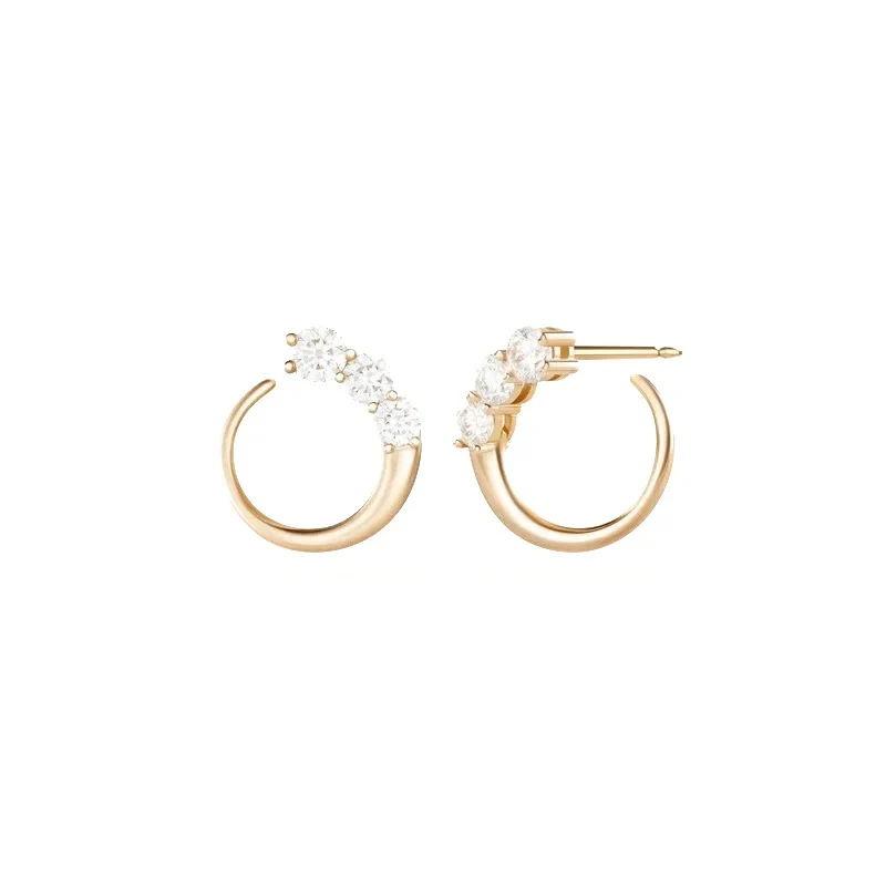 Kylie Hoop Earring in Gold - Image 3