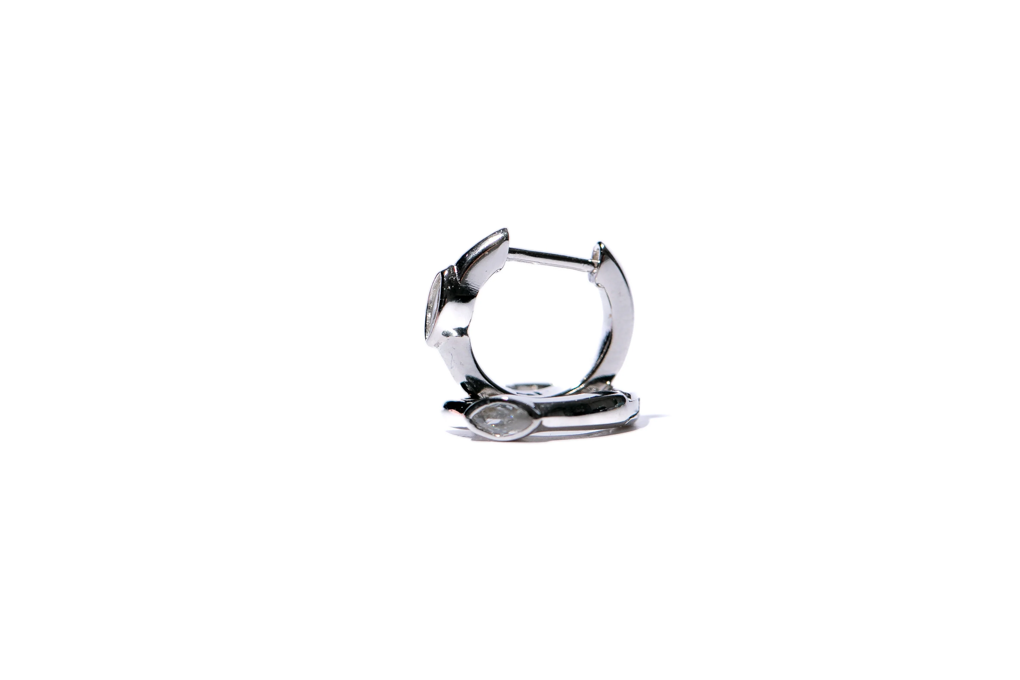 Marley Huggie in Silver - Image 6