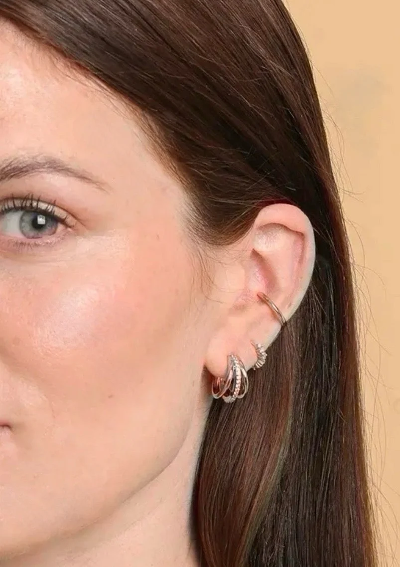 Orla Hoop Earrings in Gold - Image 3