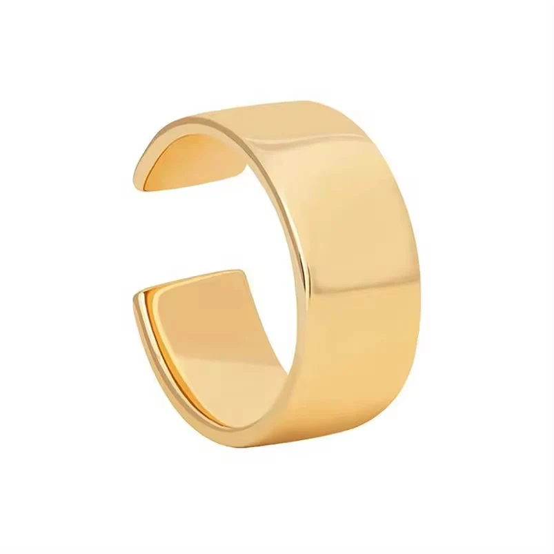 Tahnee Ear Cuff in Gold - Image 4