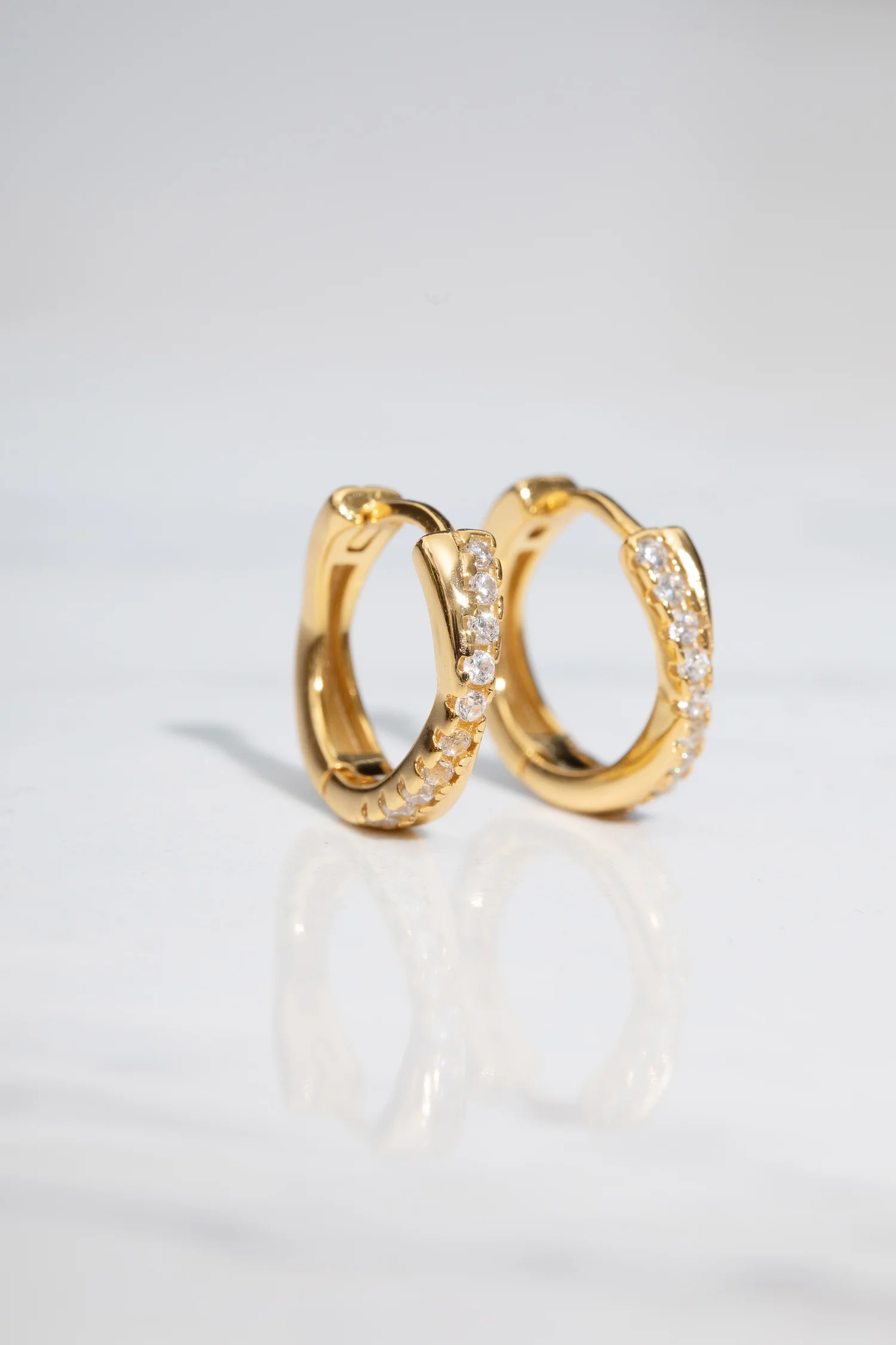 Zeina Huggie in Gold - Image 6
